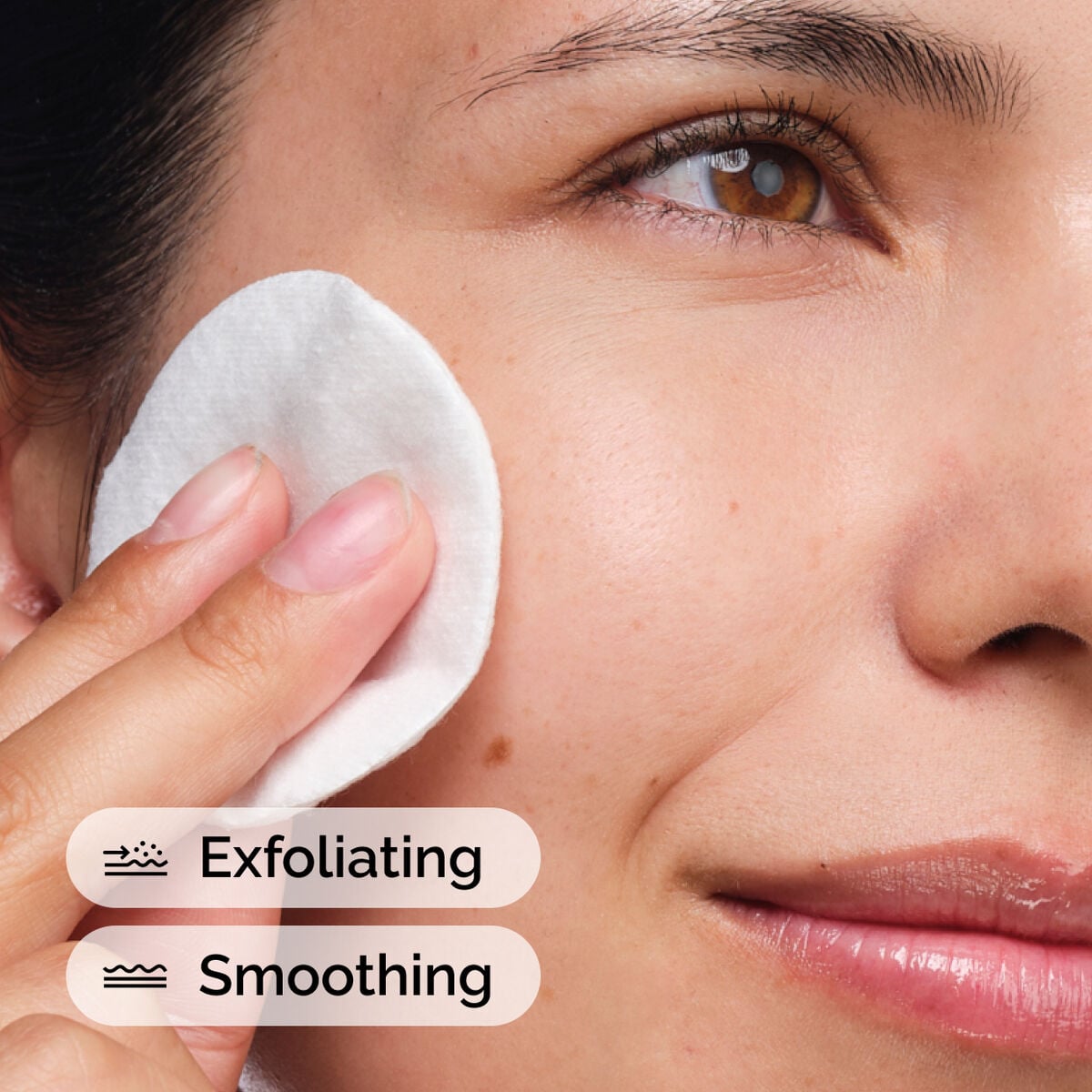 glycolic-acid-7-exfoliating-toner-e5 ord-glycolic-acid-exfoliating-toner-model-application-with-benefits.jpg